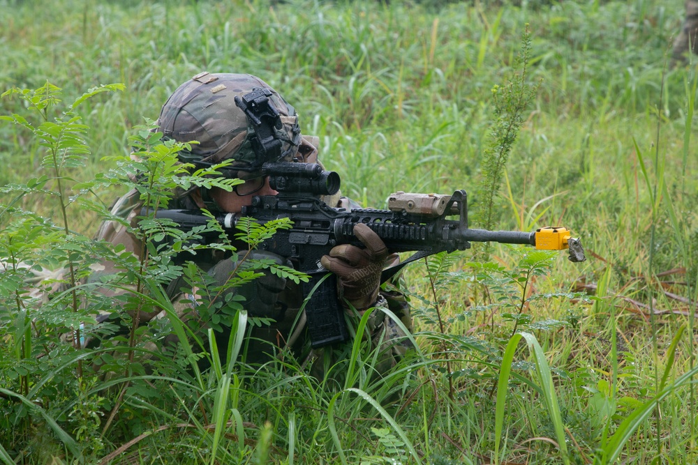 OS25 Multilateral squad maneuver training