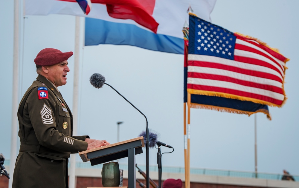 Market Garden 81 - Waal River Crossing Ceremony