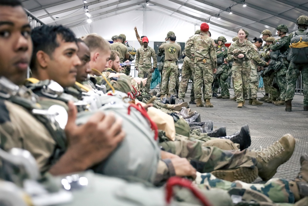 5th Quartermaster Company Supports Multinational Airborne Operations During Falcon Leap