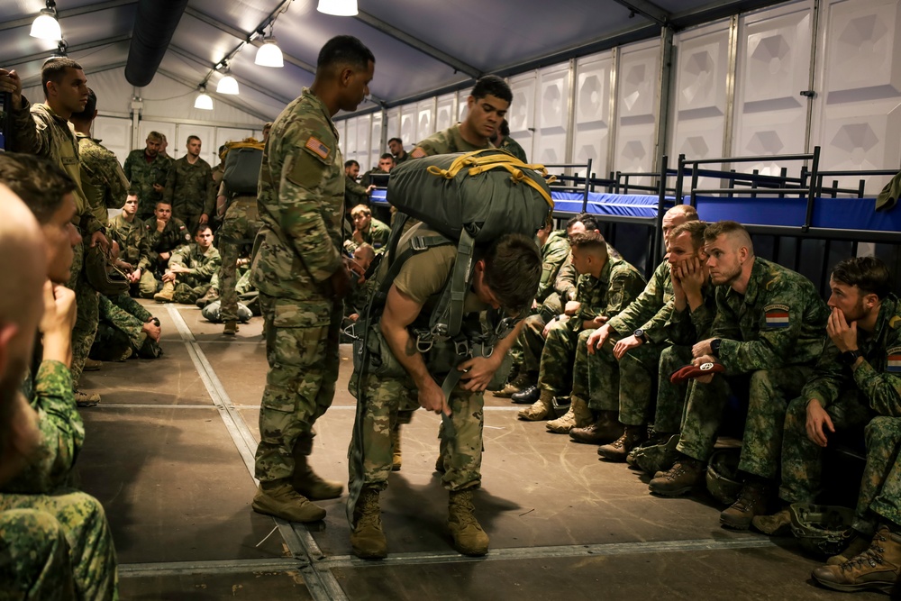 Quartermaster Riggers Lead JMPI Demo for Allied Forces During Falcon Leap