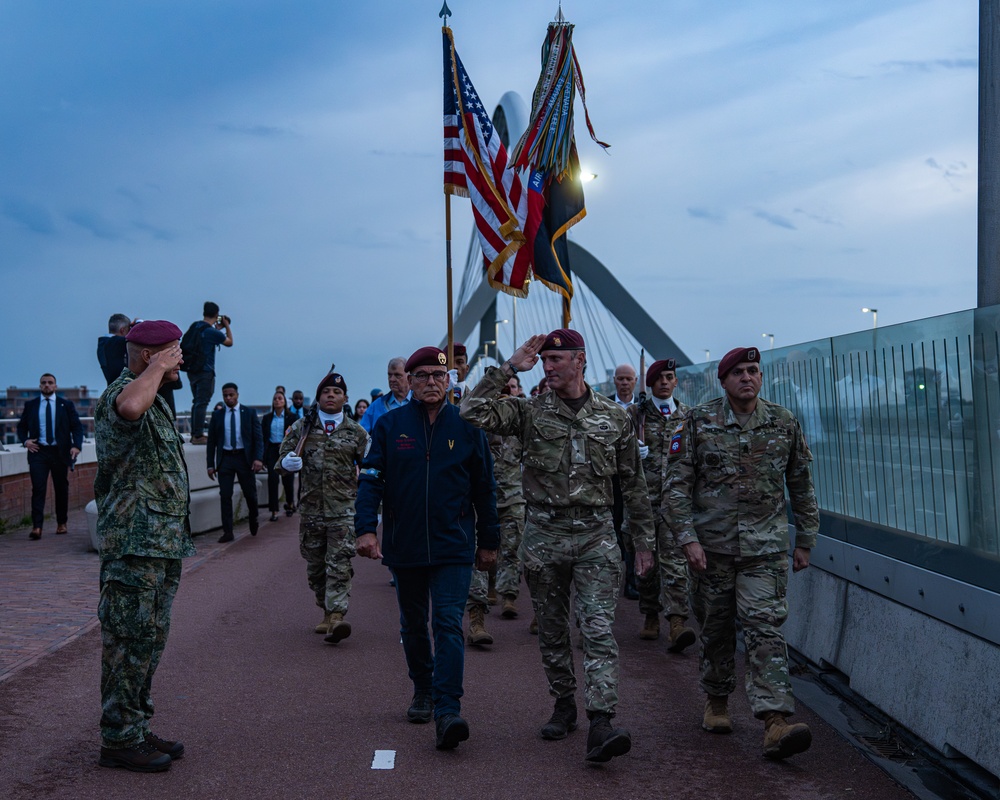 “Sunset March” and Waal River Crossing commemoration Operation For Market Garden 81.