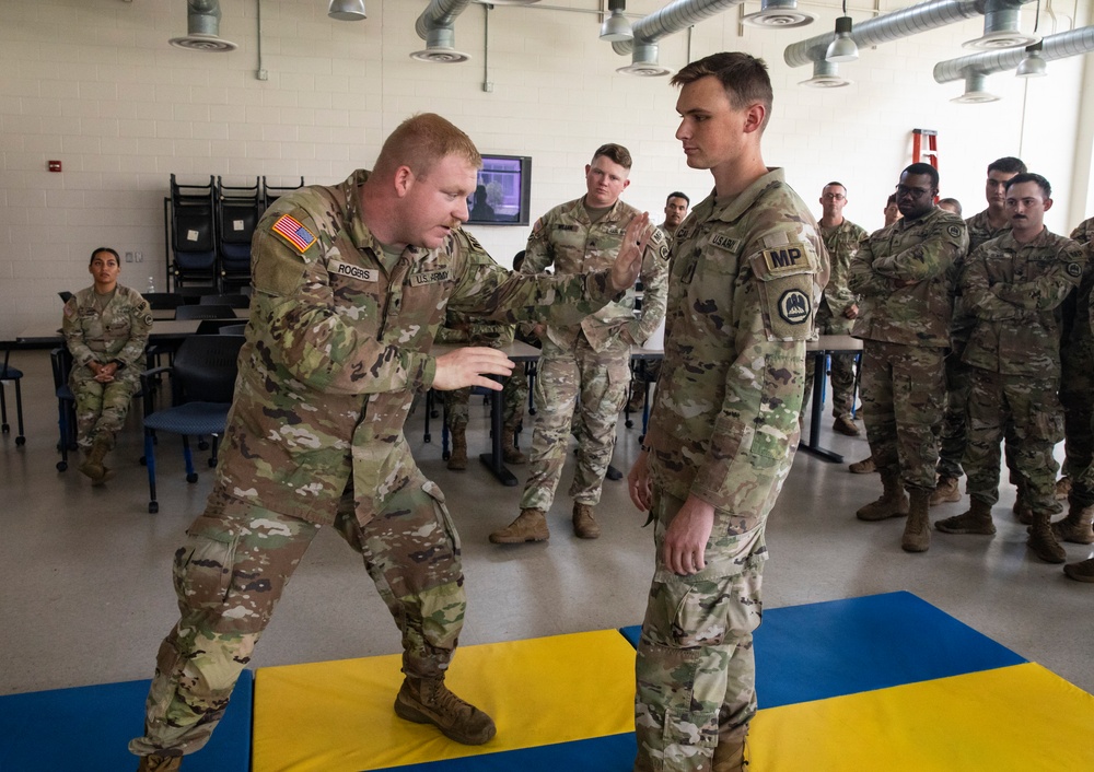 LA National Guard MPs Learn Defensive Takedown Tactics while Deployed to Washington, D.C.