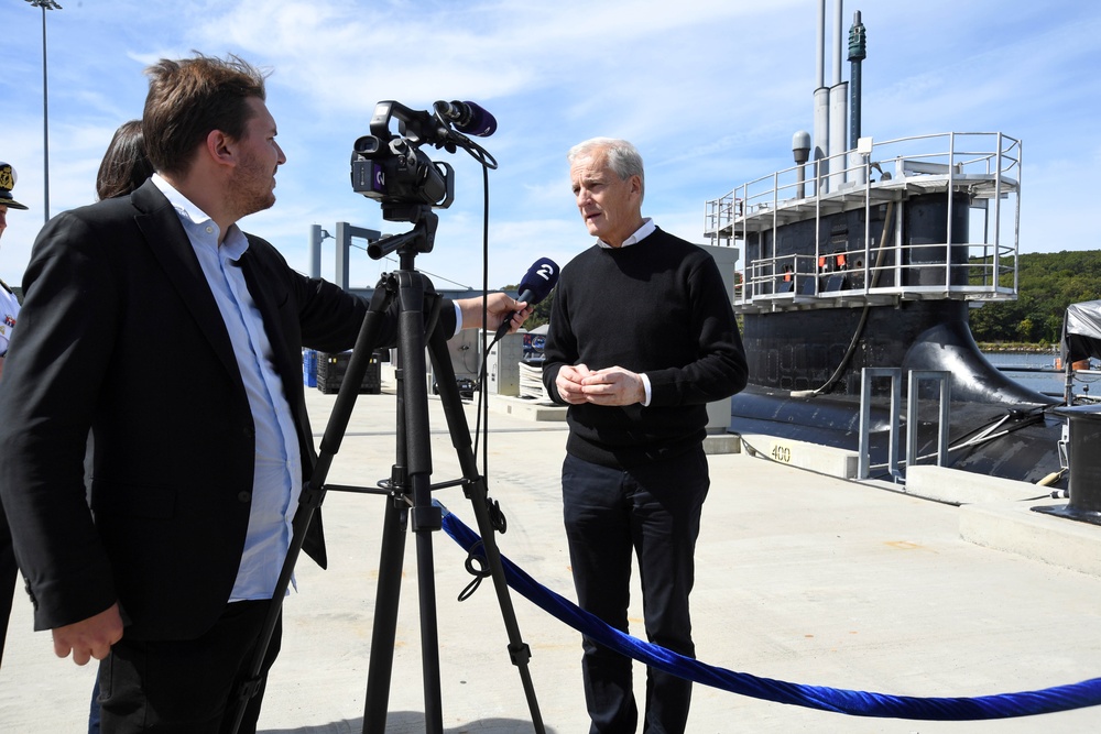 Norwegian Prime Minister Visits Submarine Capital of the World