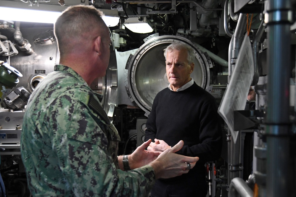 Norwegian Prime Minister Visits Submarine Capital of the World