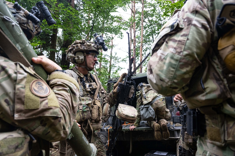 57th RQS integrates with U.S. Army during Saber Junction 25