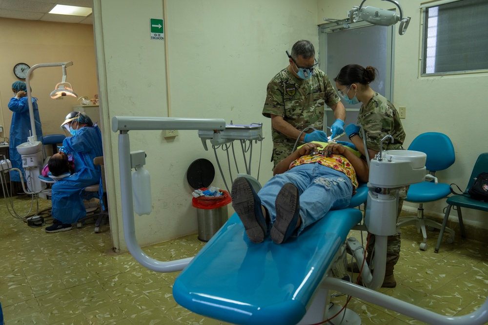 AMISTAD 2025 Dental Teams Ease Backlog in La Mesa