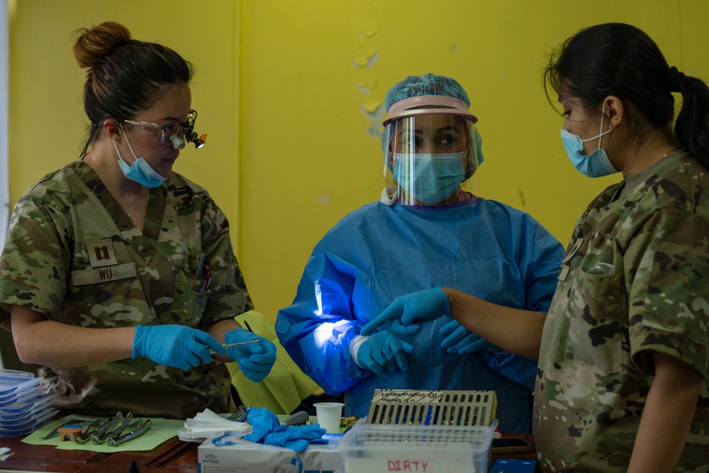 AMISTAD 2025 Dental Teams Ease Backlog in La Mesa