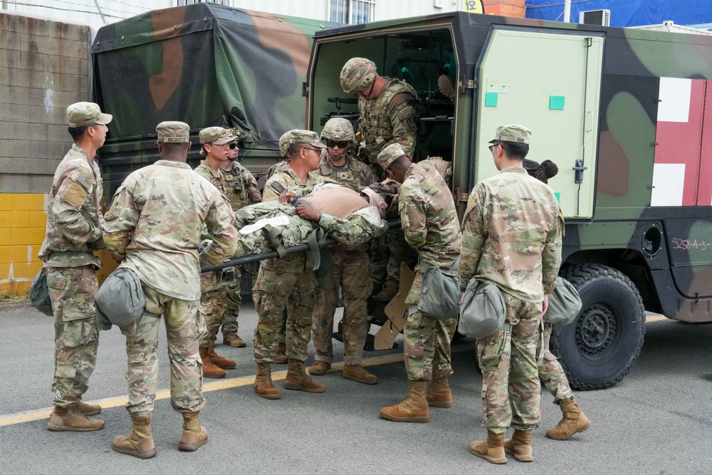 U.S. Forces Conduct Mass-Casualty Medical Training Exercise