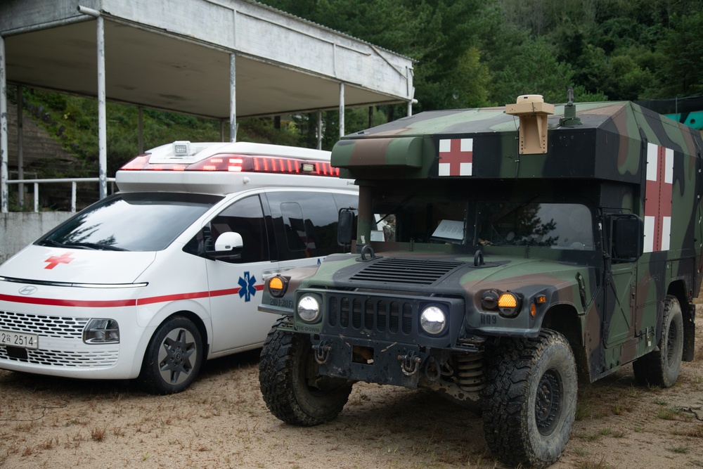 1-38 Field Artillery Regiment medics train alongside Korea partners