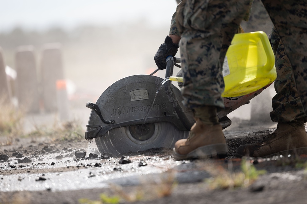 RD25 | MWSS-171 repairs damaged airfield