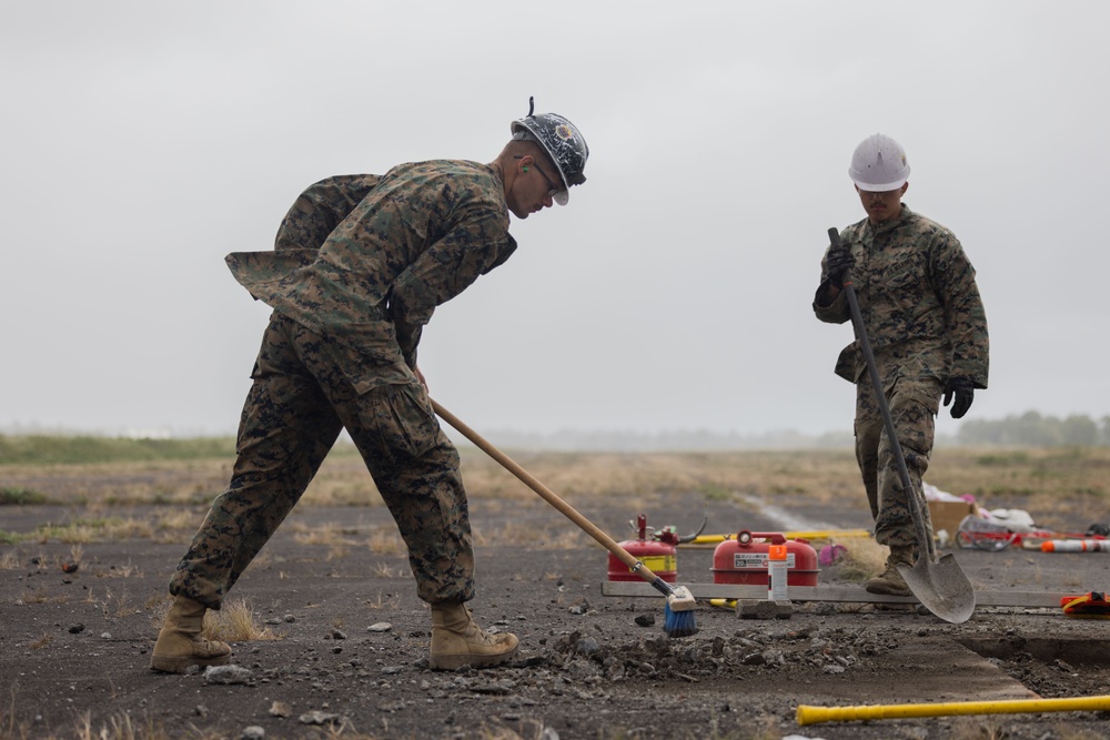 RD25 | MWSS-171 repairs damaged airfield