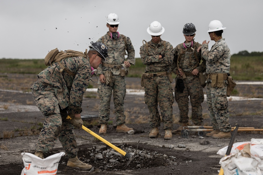 RD25 | MWSS-171 repairs damaged airfield