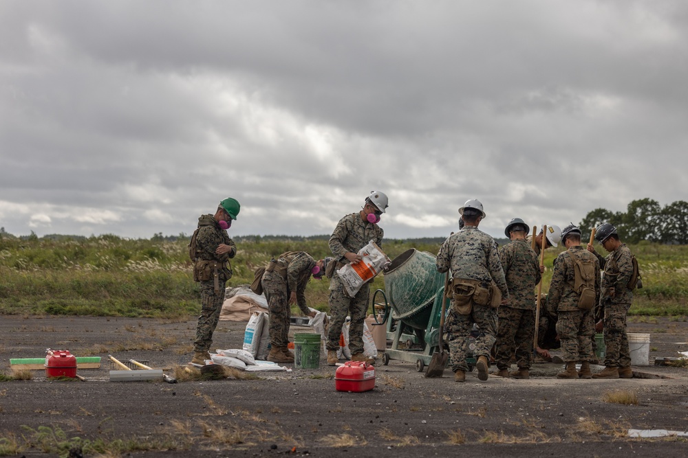 RD25 | MWSS-171 repairs damaged airfield
