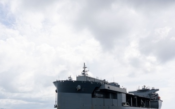 The USS John L. Canley Arrives in Koror, Palau, Sept. 22, 2025