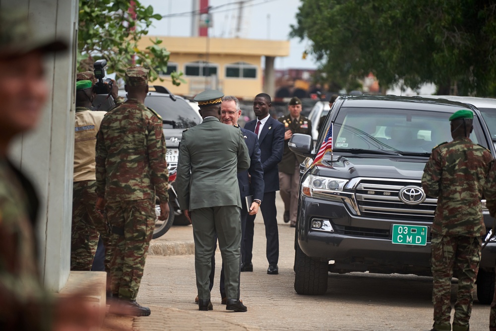 AFRICOM Commander visits Benin leaders