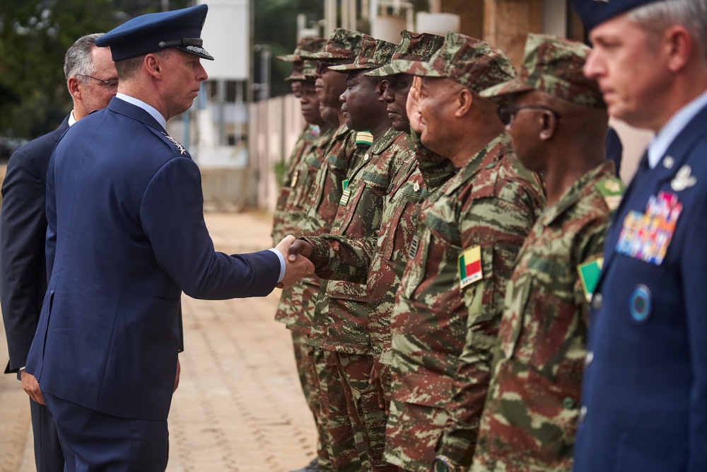 AFRICOM Commander visits Benin leaders
