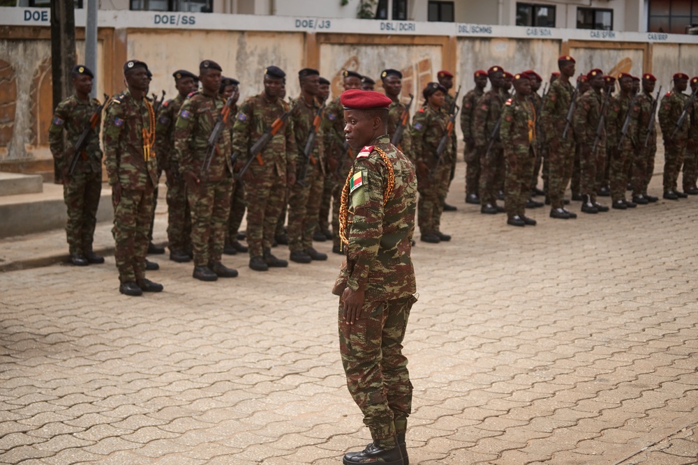 AFRICOM Commander visits Benin leaders