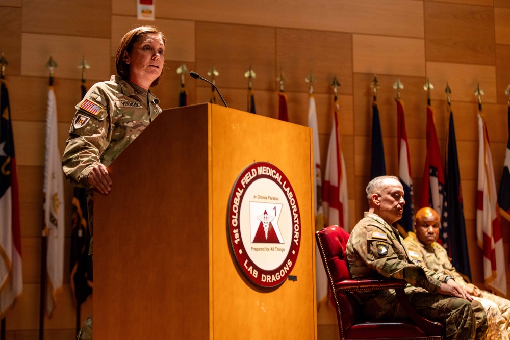 US Army 1st Global Field Medical Laboratory welcomes new commander during ceremony