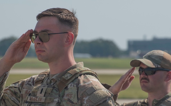 Defenders lead patriotic start to Andrew air show