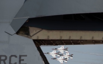 Thunderbirds soar behind Super Galaxy