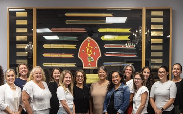 Spouses with 2nd Marine Division