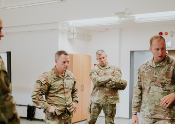 Command Sgt. Maj. Christopher L. Mullinax Visits JMTG-U