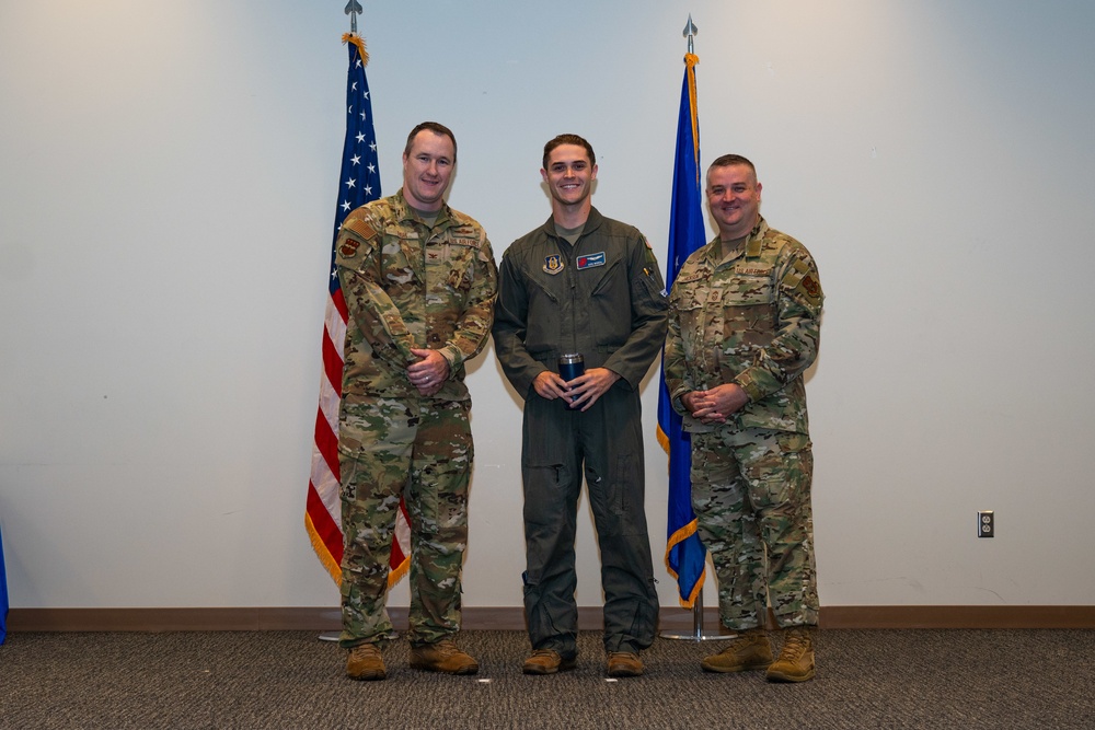 Wing leaders recognize award winners, outstanding performers