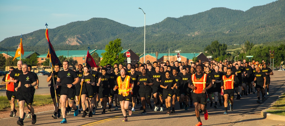 4th Special Troops Battalion Conducts Company Run