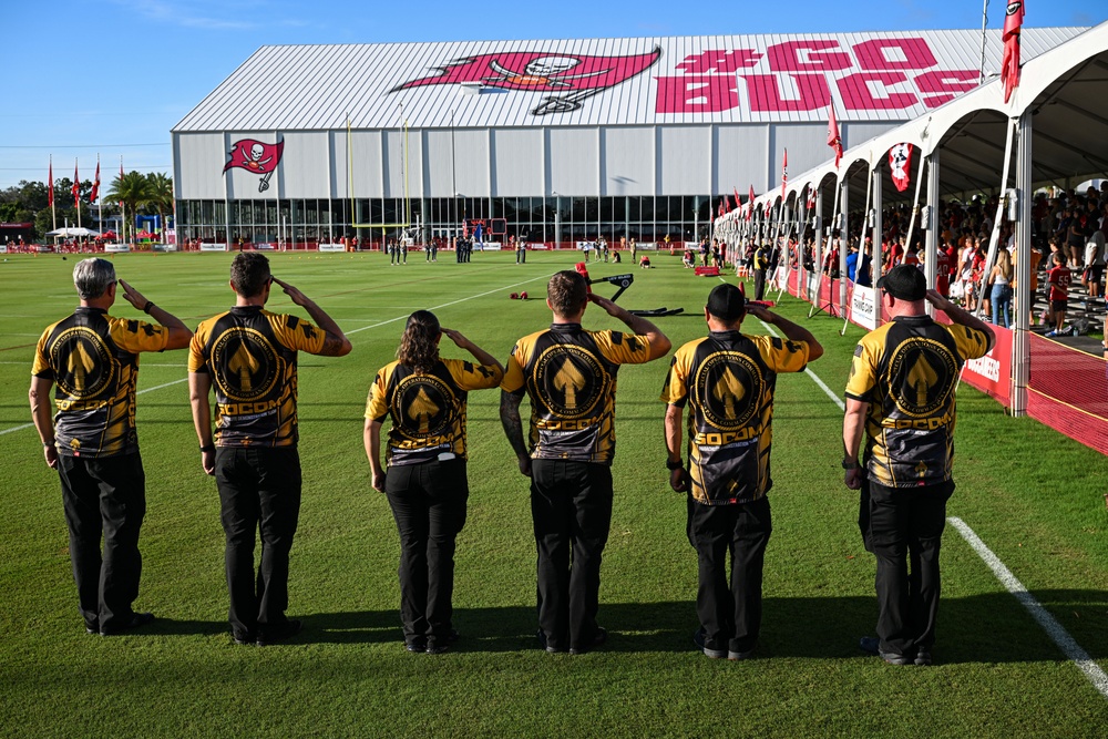 USSOCOM Para-Commandos perform at Tampa Bay Buccaneers Military Appreciation Training Camp