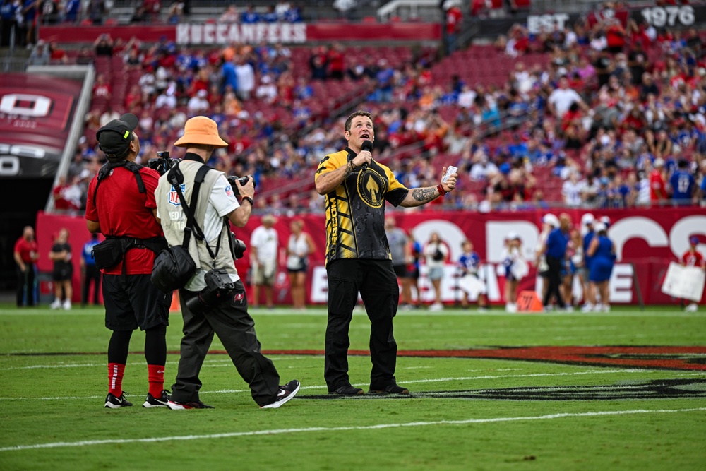 USSOCOM Para-Commandos perform at Buccaneers vs Bills game
