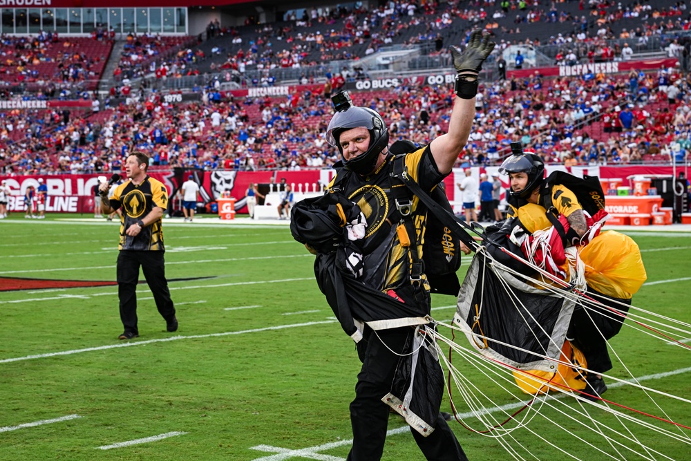 USSOCOM Para-Commandos perform at Buccaneers vs Bills game