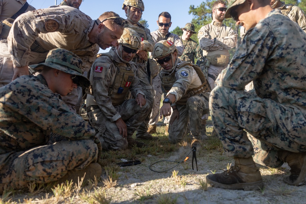 UNITAS 2025 | Combat Logistics Battalion 22 Hosts Demolition Range for Spanish and Peruvian Forces
