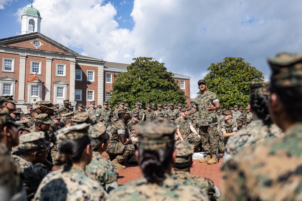 2nd Marine Division Wins MCCS 250th Ball Donation