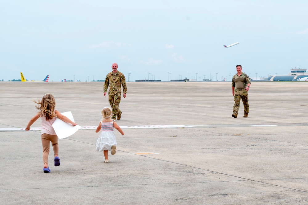 The 145th AW welcomes home Airmen after first C-17 deployment