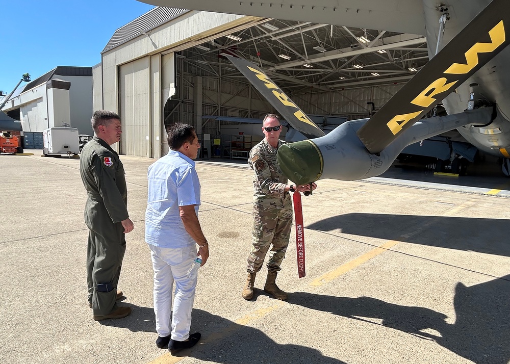 940 ARW Commander conducts tour with Honorary Commander