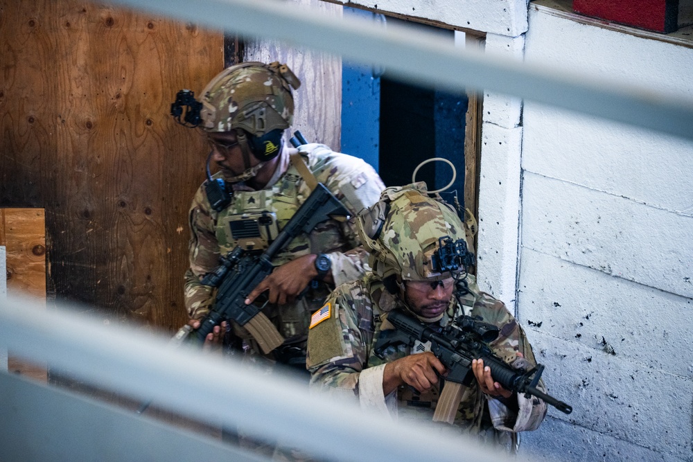 U.S. Army trains to fight in urban environments
