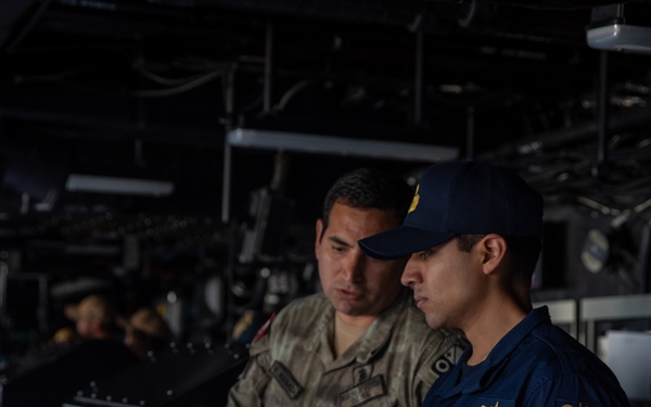 USS Arlington (LPD 24) Participates in UNITAS 2025 PHOTOEX