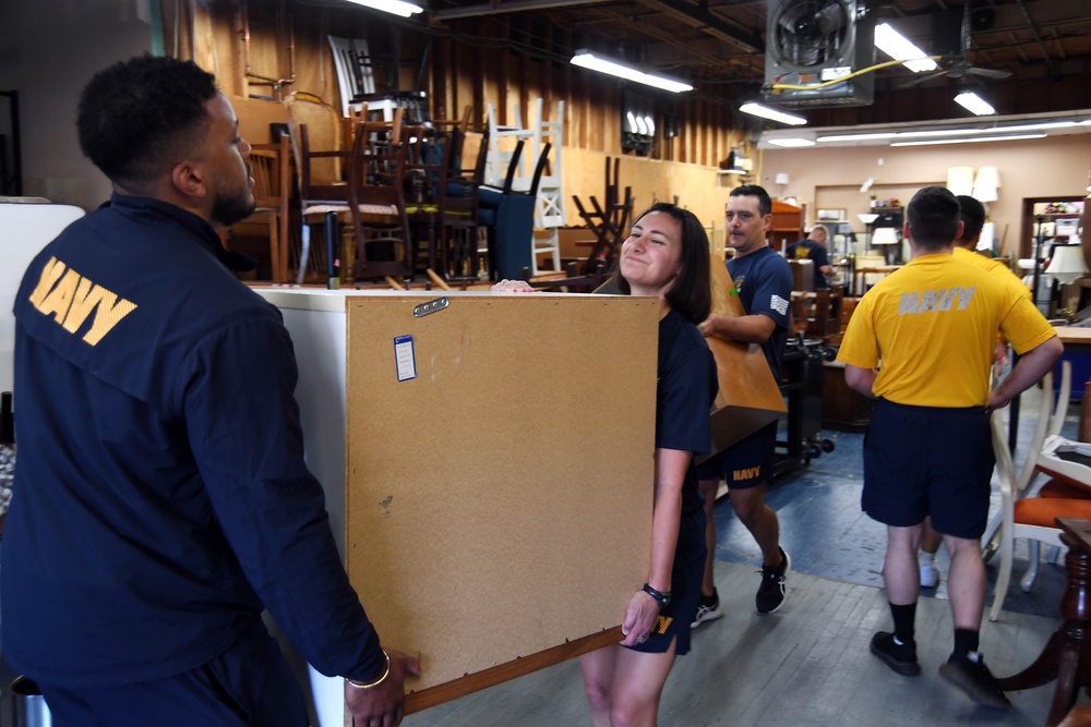 Sailors Help Community During Connecticut River Valley Navy Week