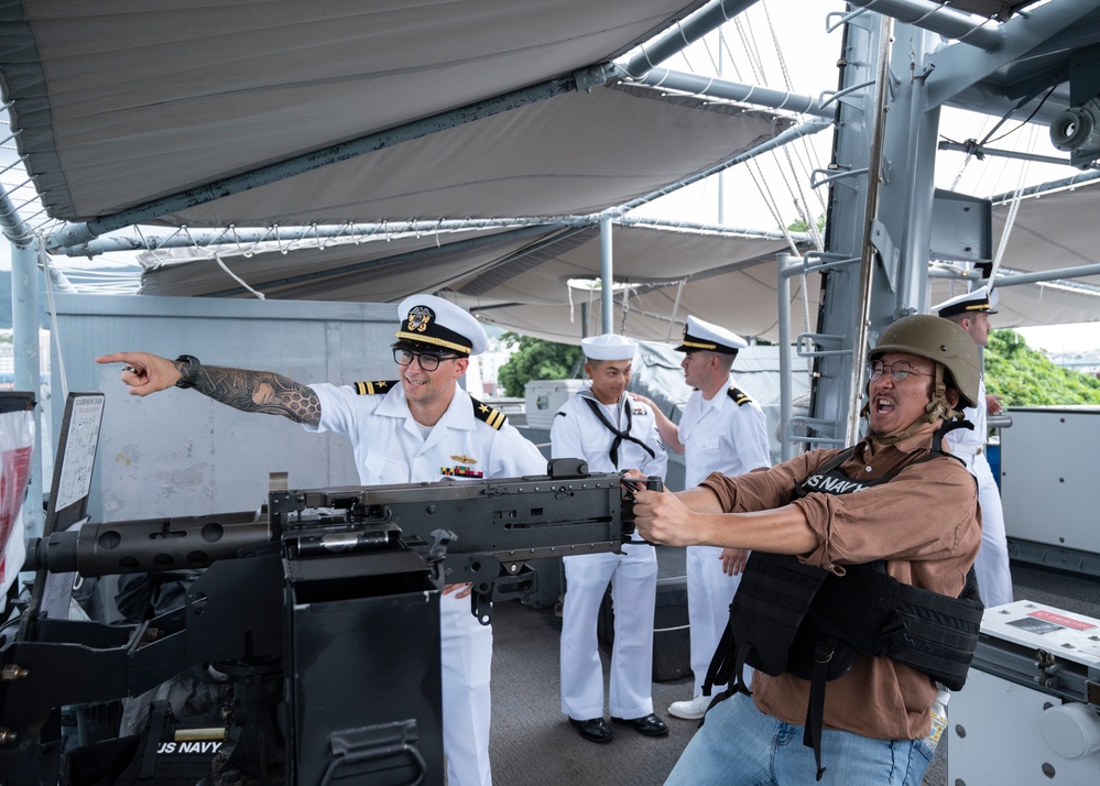 USS Chief Attends JMSDF Autumn Festival