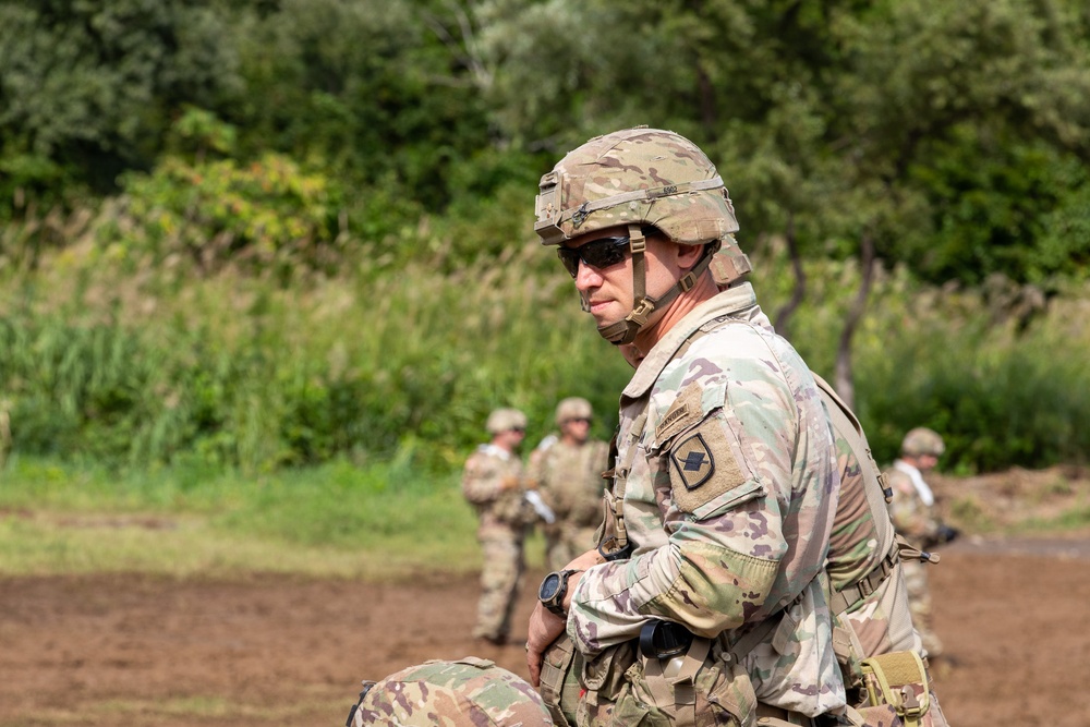 OS25 Multilateral squad maneuver training