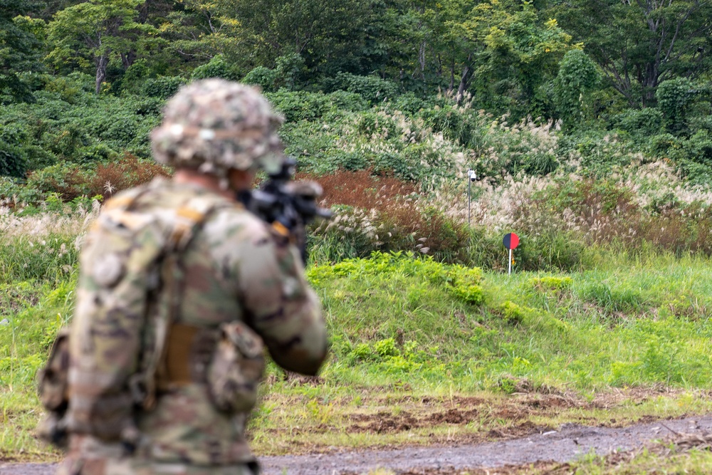 OS25 Multilateral squad maneuver training