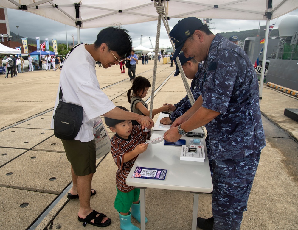 USS Chief Attends JMSDF Autumn Festival