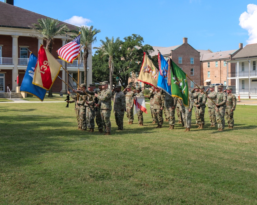 New Orleans-based 139th Regional Support Group welcomes new commander and senior enlisted leader