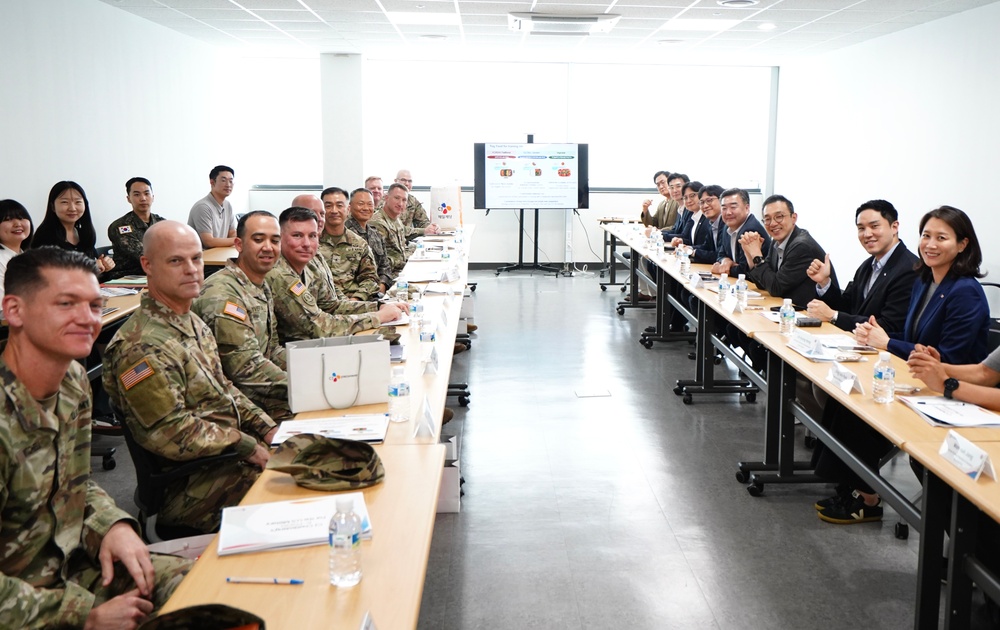 19ESC’s CJ Logistics Center Tour