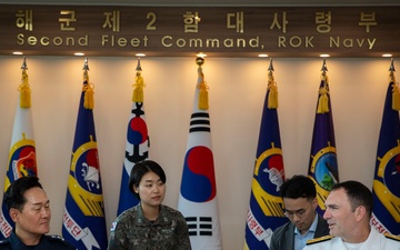 C7F Visits ROK 2nd Fleet