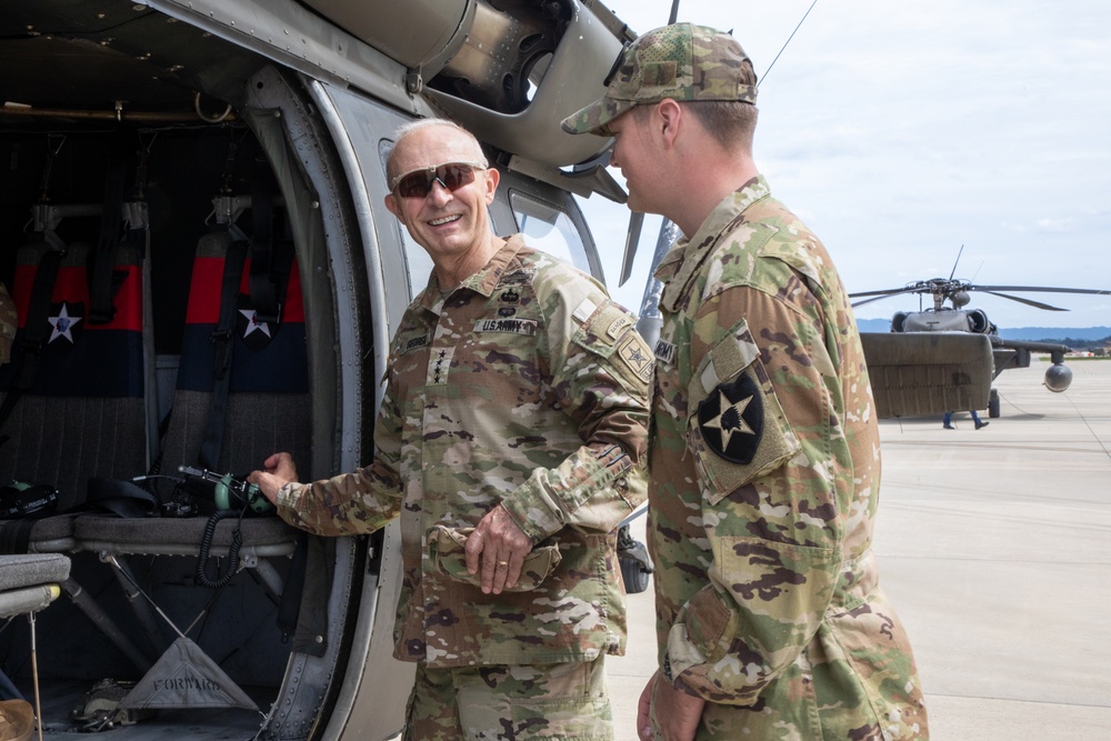 Army chief visits South Korea