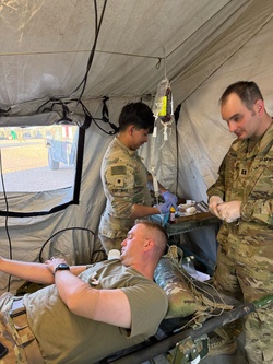 Paratroopers conduct walking blood bank during Exercise African Lion in Tunisia [Image 2 of 9]