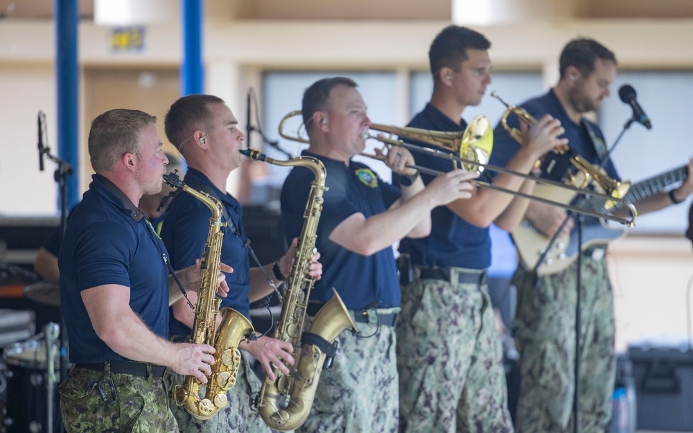 Pacific Partnership Band performs for high school students