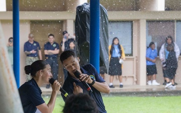 Pacific Partnership Band performs for high school students