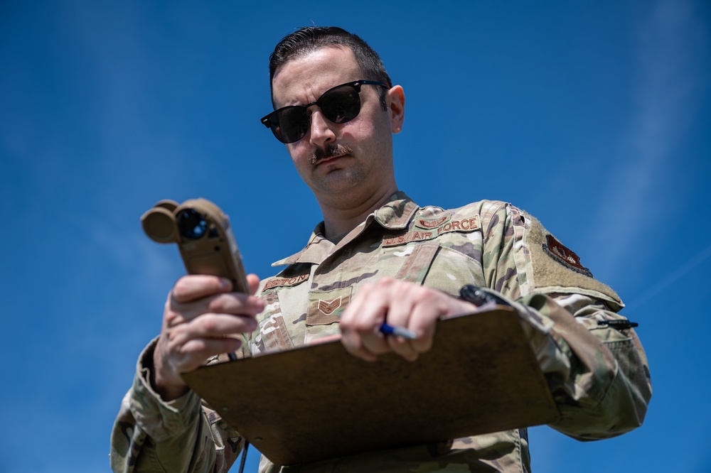 100th OSS: Weather Flight